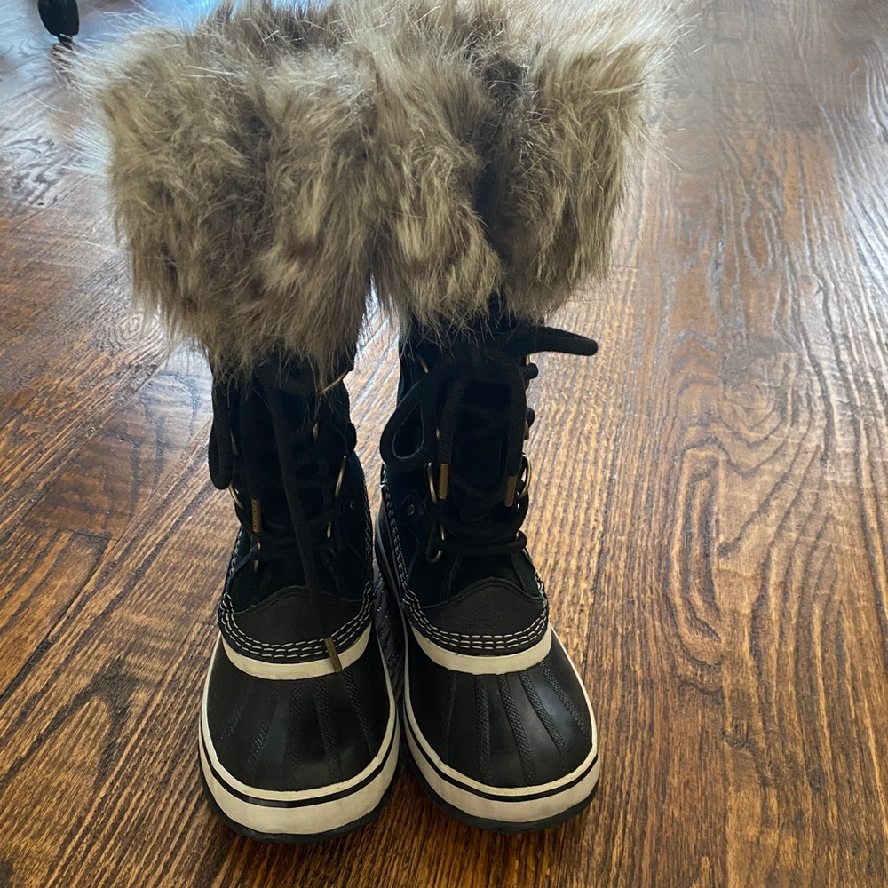 Sorel Joan of Arctic